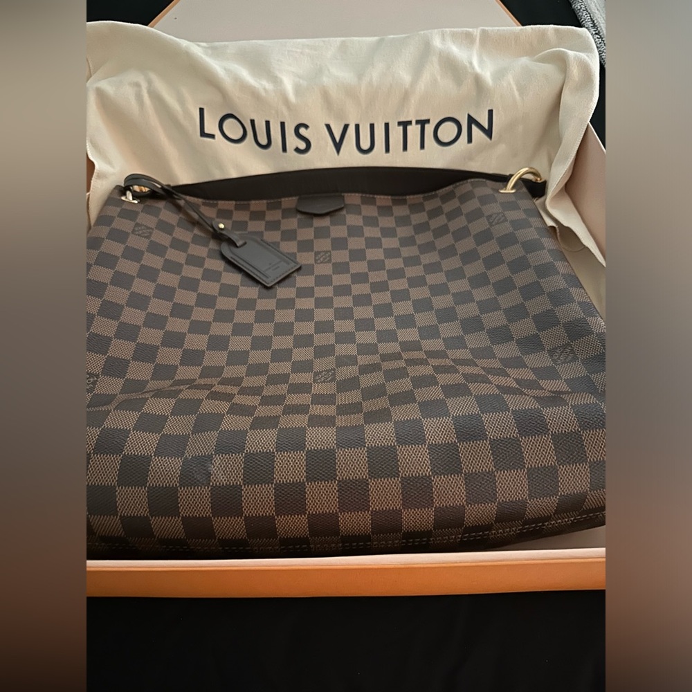 Louis Vuitton Graceful D. EBE Bag in Like New Condition